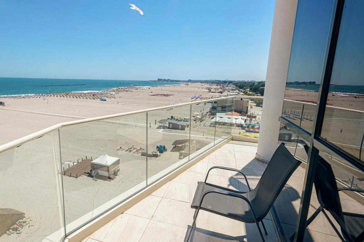 Riviera Residence Apartments Mamaia Exterior photo