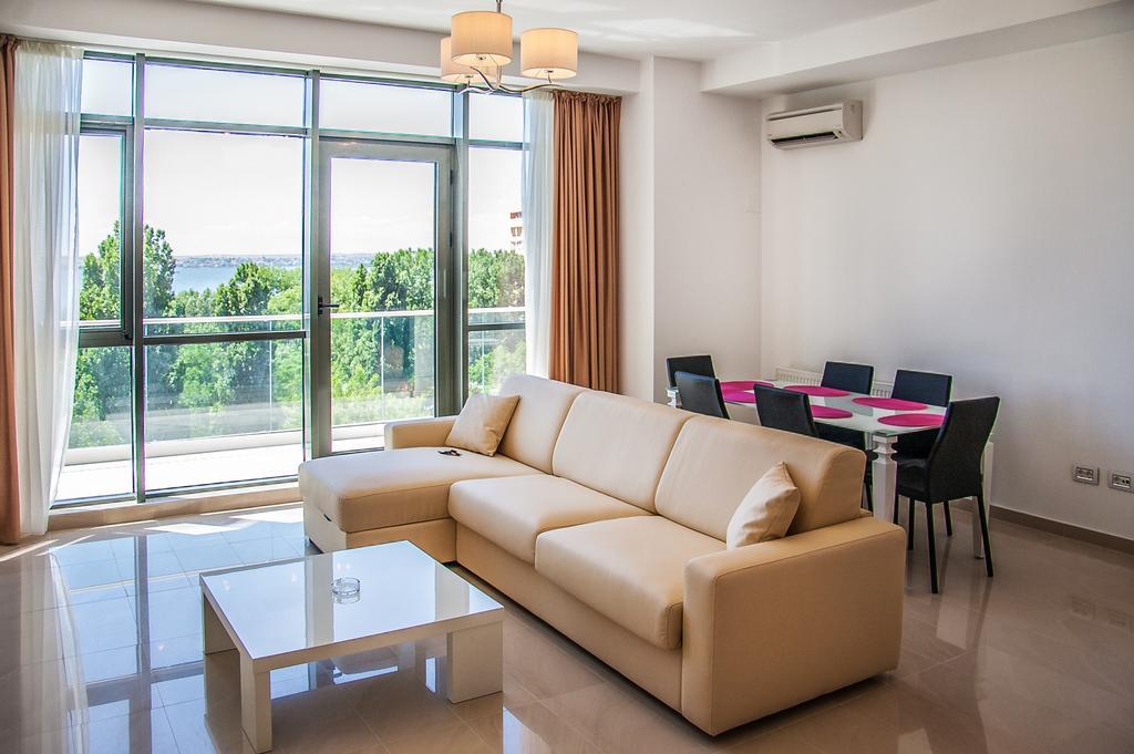 Riviera Residence Apartments Mamaia Room photo